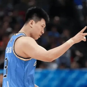 MK体育登录入口-北京G2半场碾压广东！全民皆兵，雷蒙斯佩尔曼回暖，广东仅靠2将